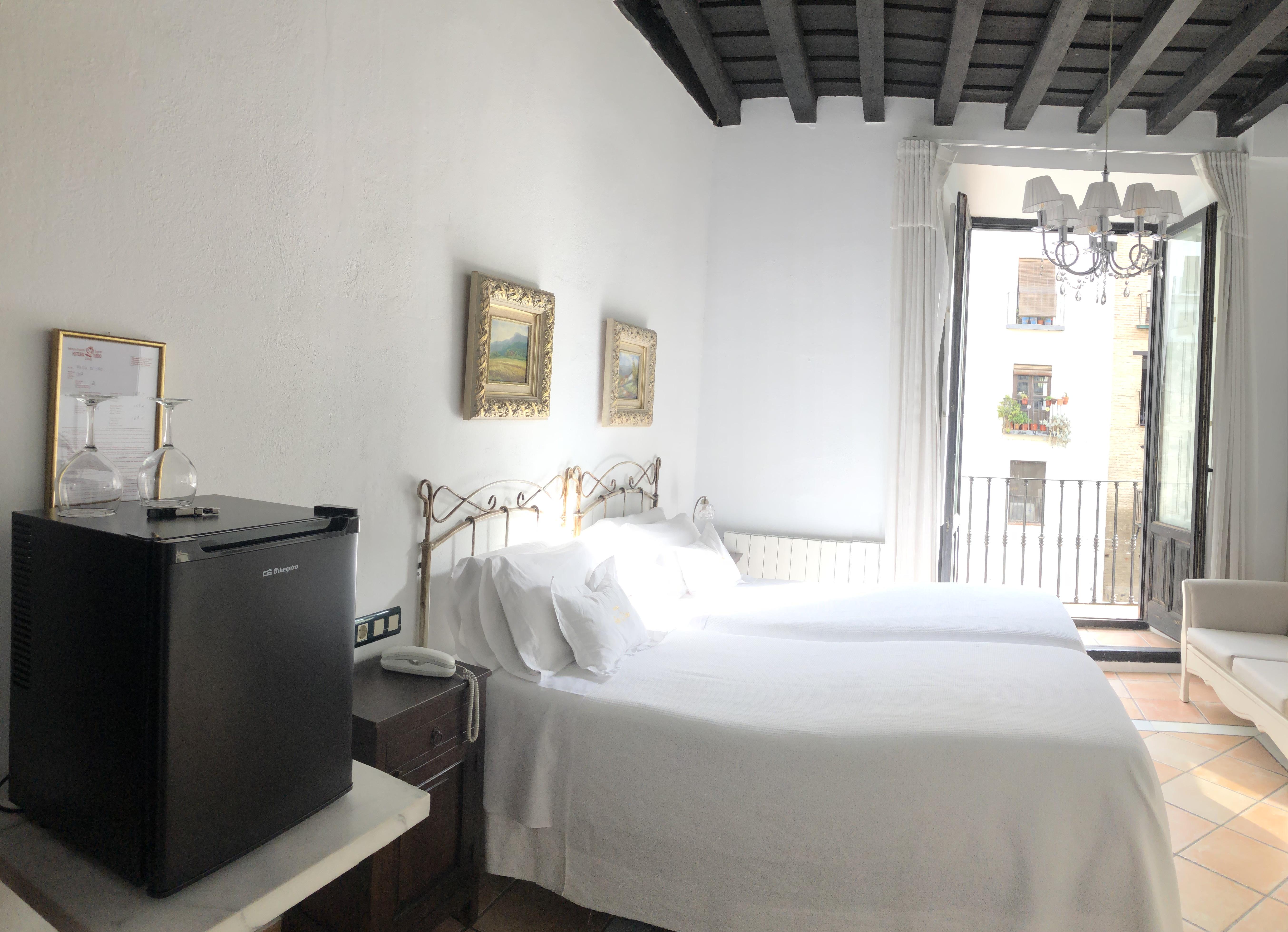 Hotel Rosa De Oro Гранада Екстериор снимка