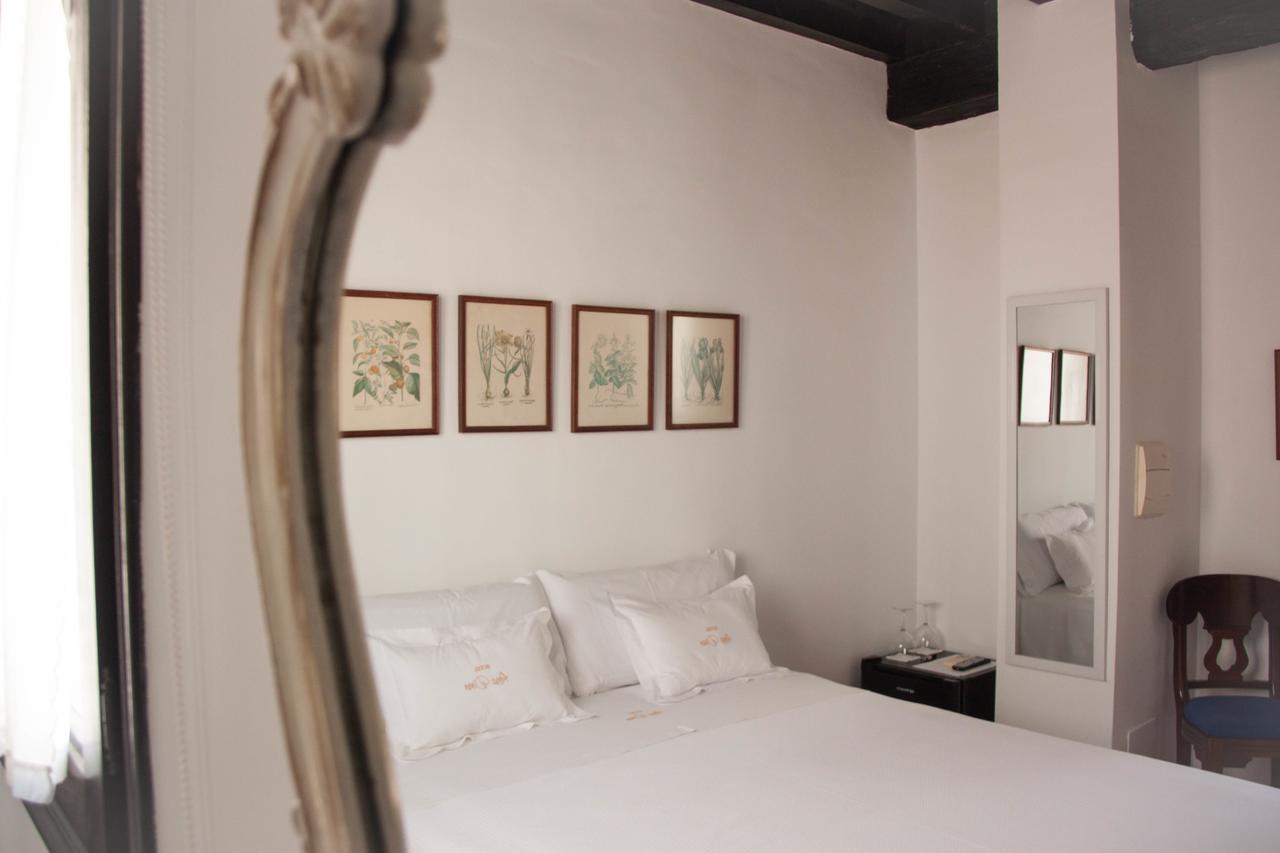 Hotel Rosa De Oro Гранада Екстериор снимка