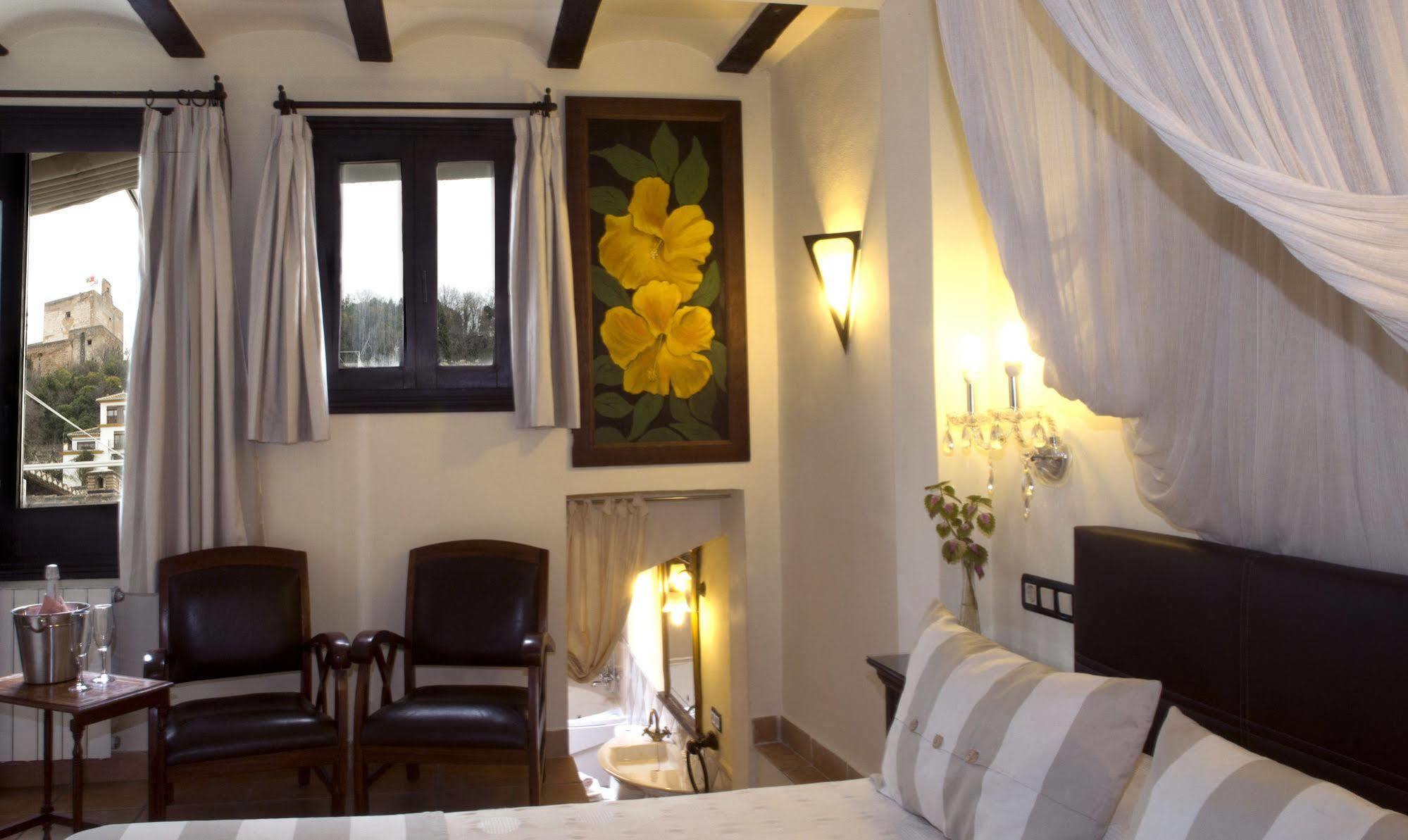 Hotel Rosa De Oro Гранада Екстериор снимка