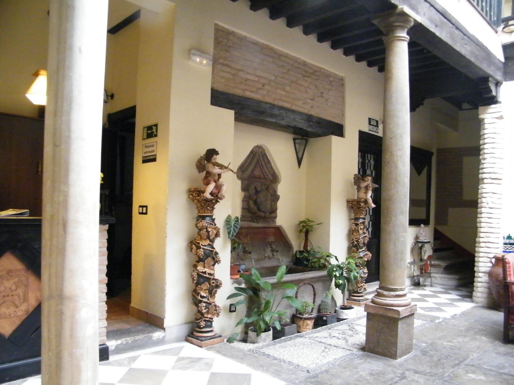Hotel Rosa De Oro Гранада Екстериор снимка